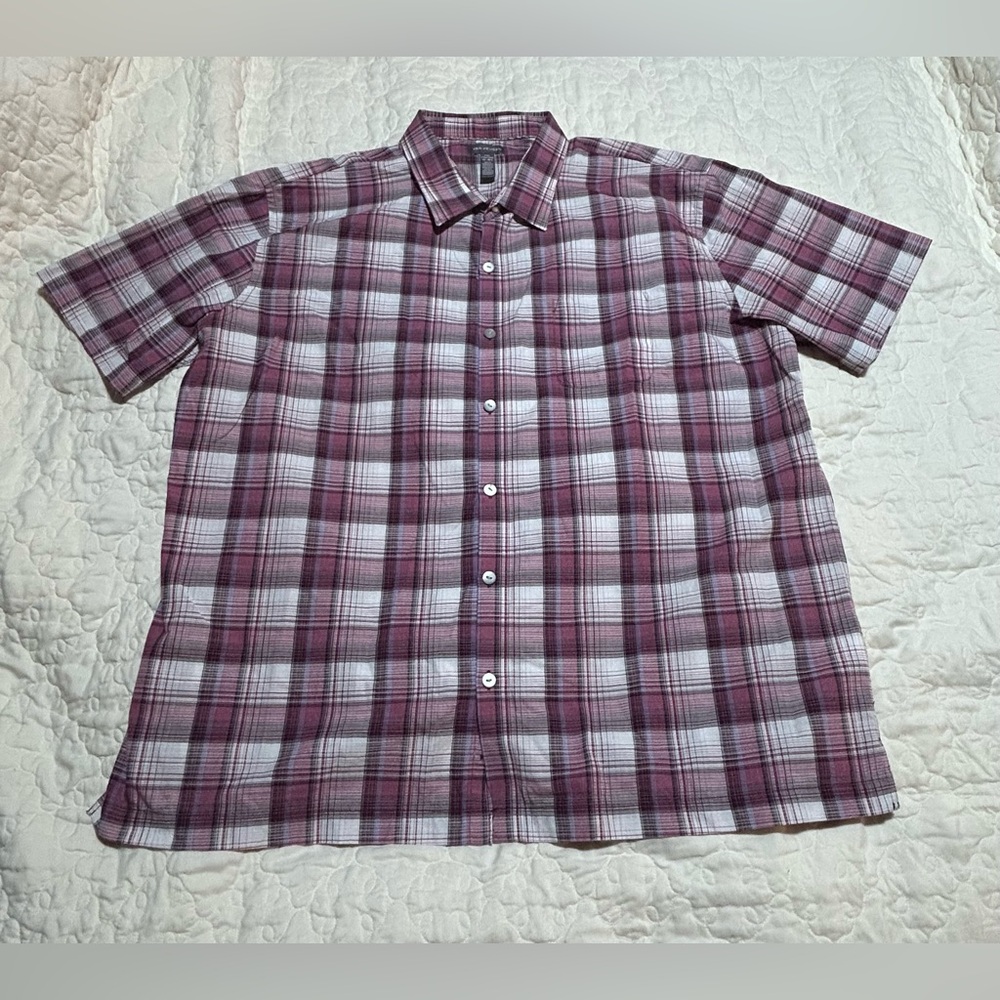 Men's Size 2xl (18-18 1/2) Van Heusen Button Down Short Sleeve Shirt